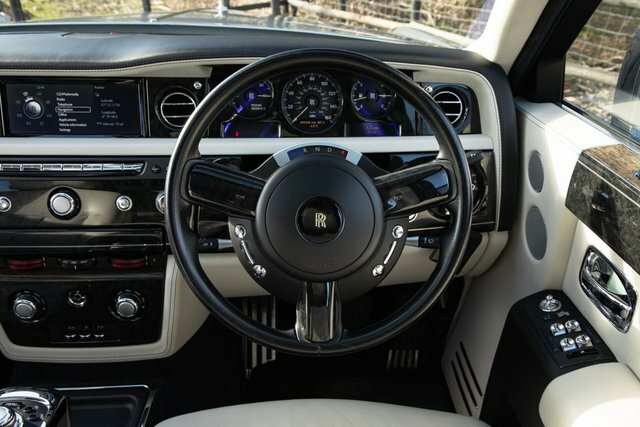 Rolls-Royce Phantom Phantom V12 Swb  #74