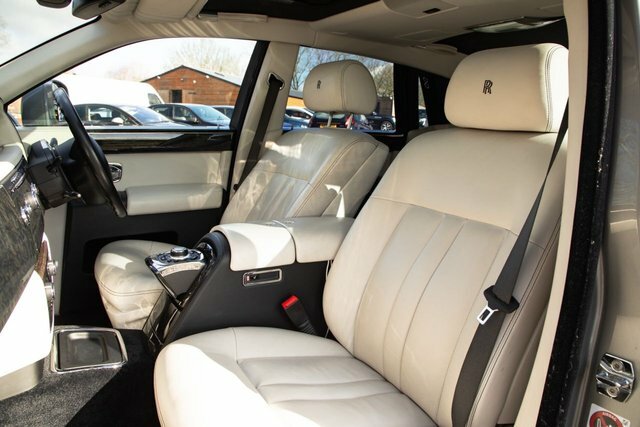 Rolls-Royce Phantom Phantom V12 Swb  #52