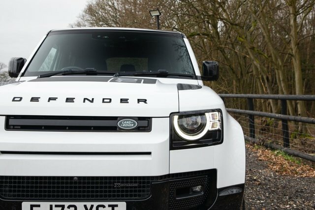 Land Rover Defender 110 Automatic FJ72YST Black #4
