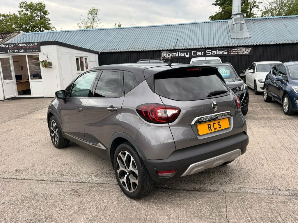 Renault Captur Suv SJ68WYY Grey #4