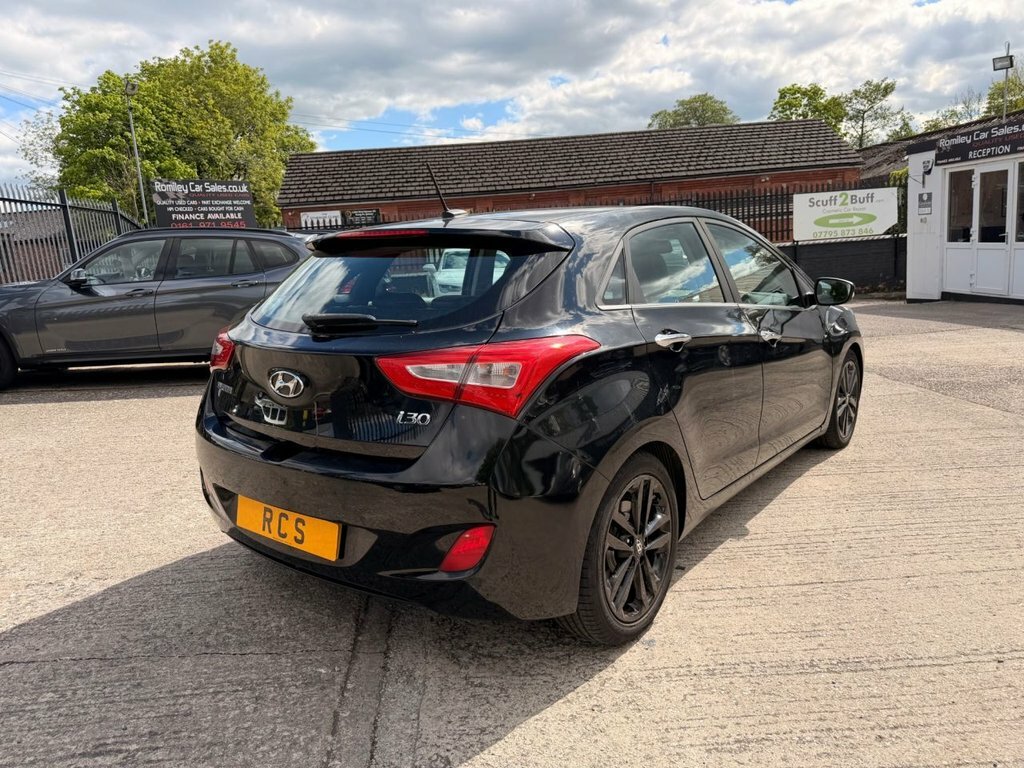 Hyundai I30 1.6L Premium EA66JZD Black #2