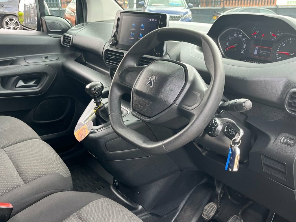 Peugeot Partner Mpv RJ71WLA Black #3