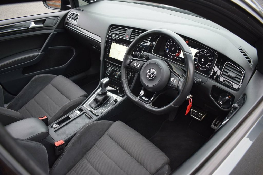Volkswagen Golf 2L R LF67DVA Grey #3