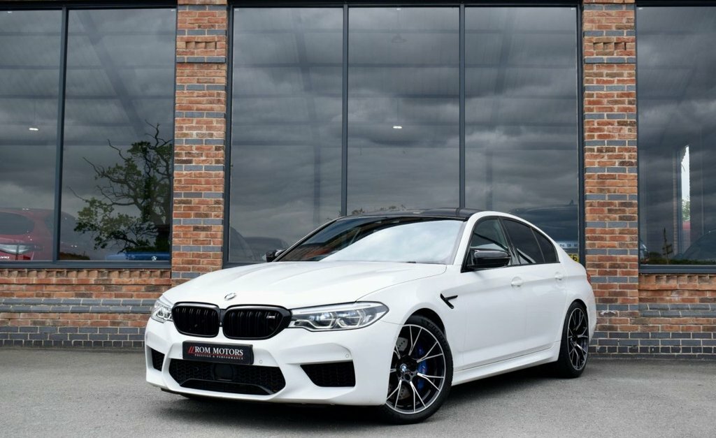 BMW M5 4.4L Competition White