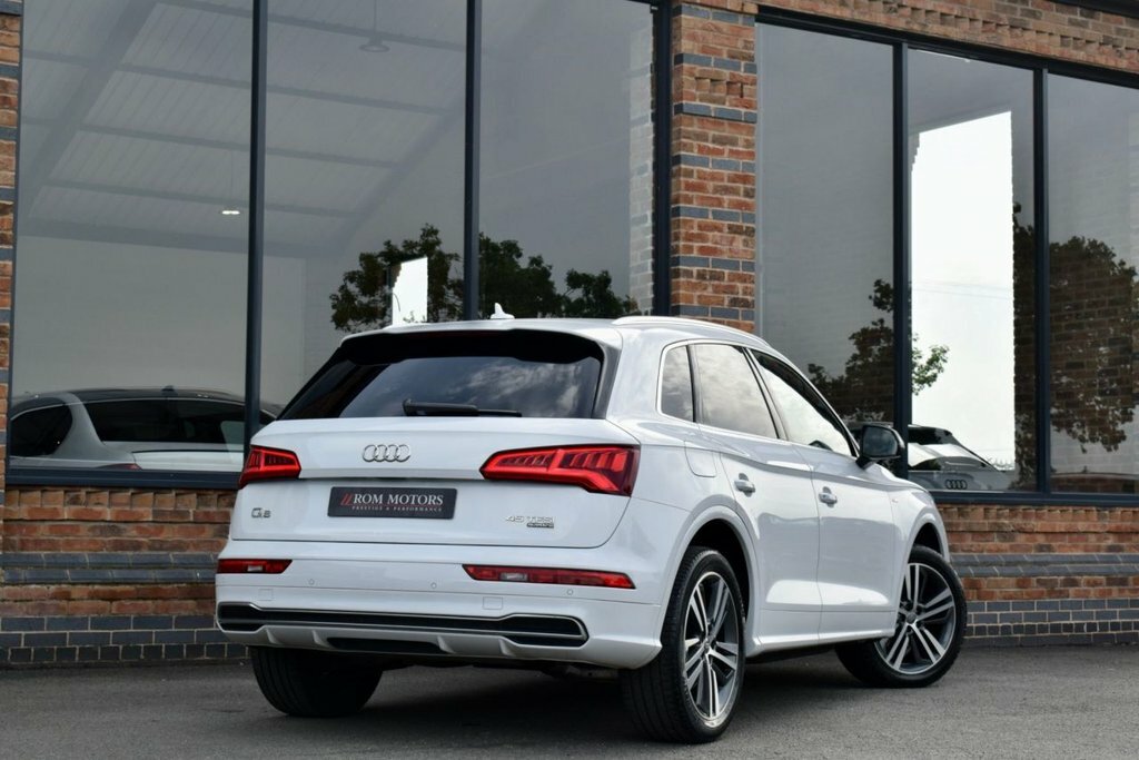 Audi Q5 2L S Line White #2