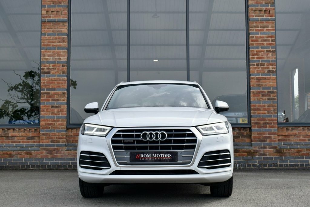 Audi Q5 2L S Line White #4