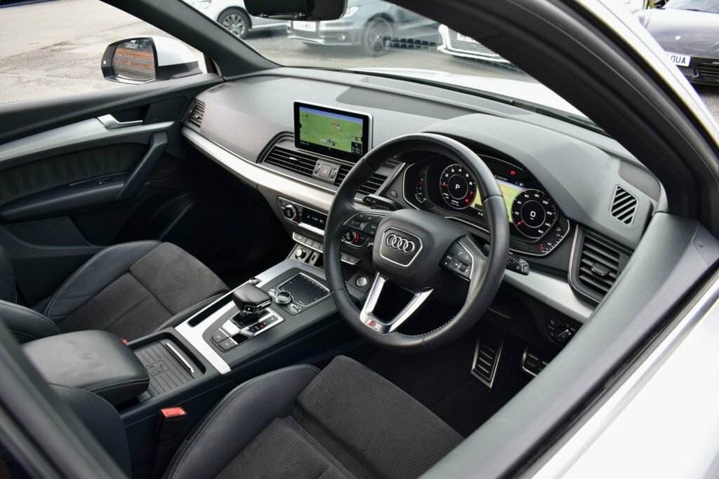 Audi Q5 2L S Line White #3