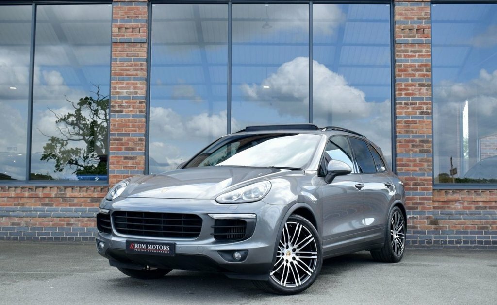 Porsche Cayenne 4.2L S Grey