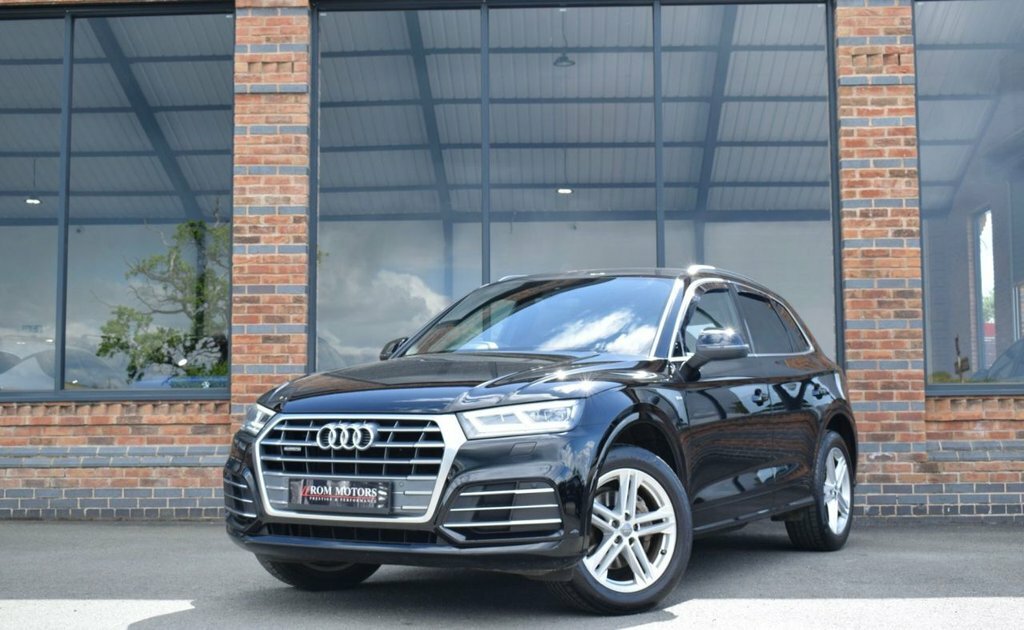 Audi Q5 2L S Line Black