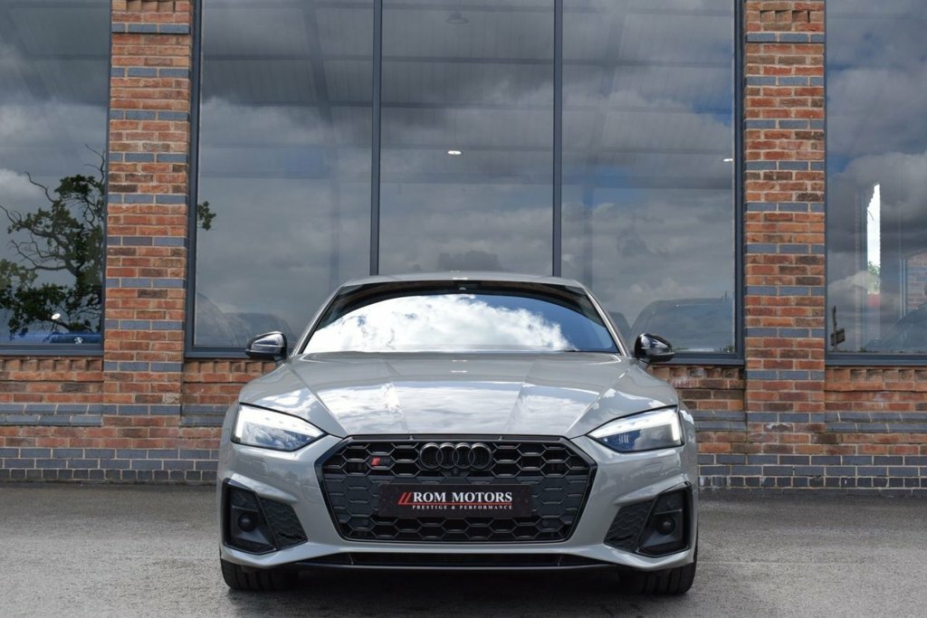Audi S5 3L Black Edition VN71OXU Grey #4