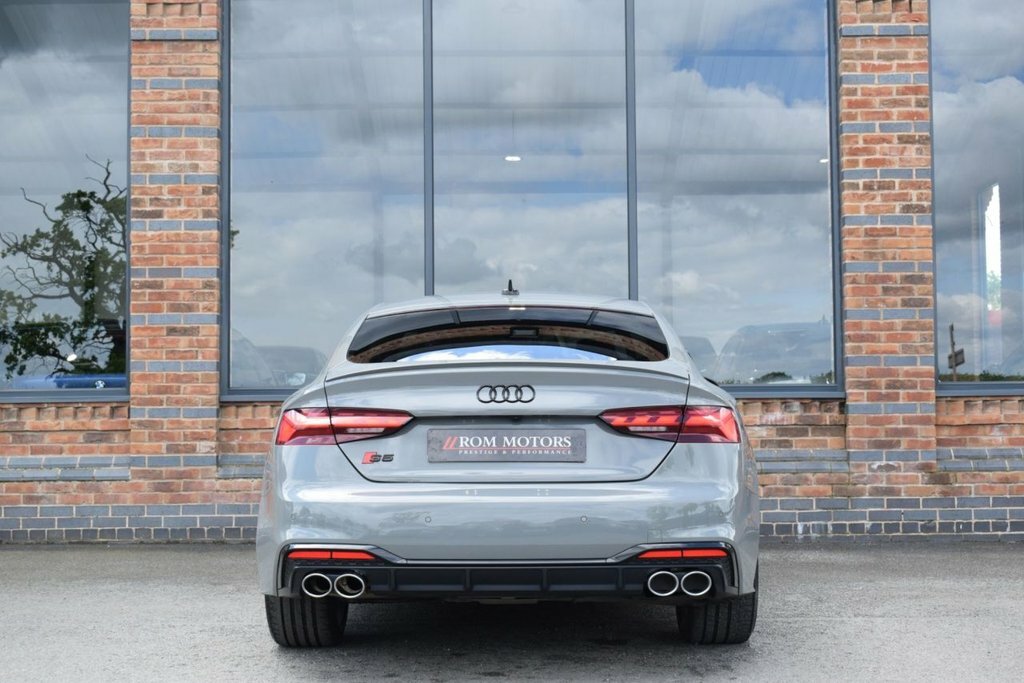 Audi S5 3L Black Edition VN71OXU Grey #6