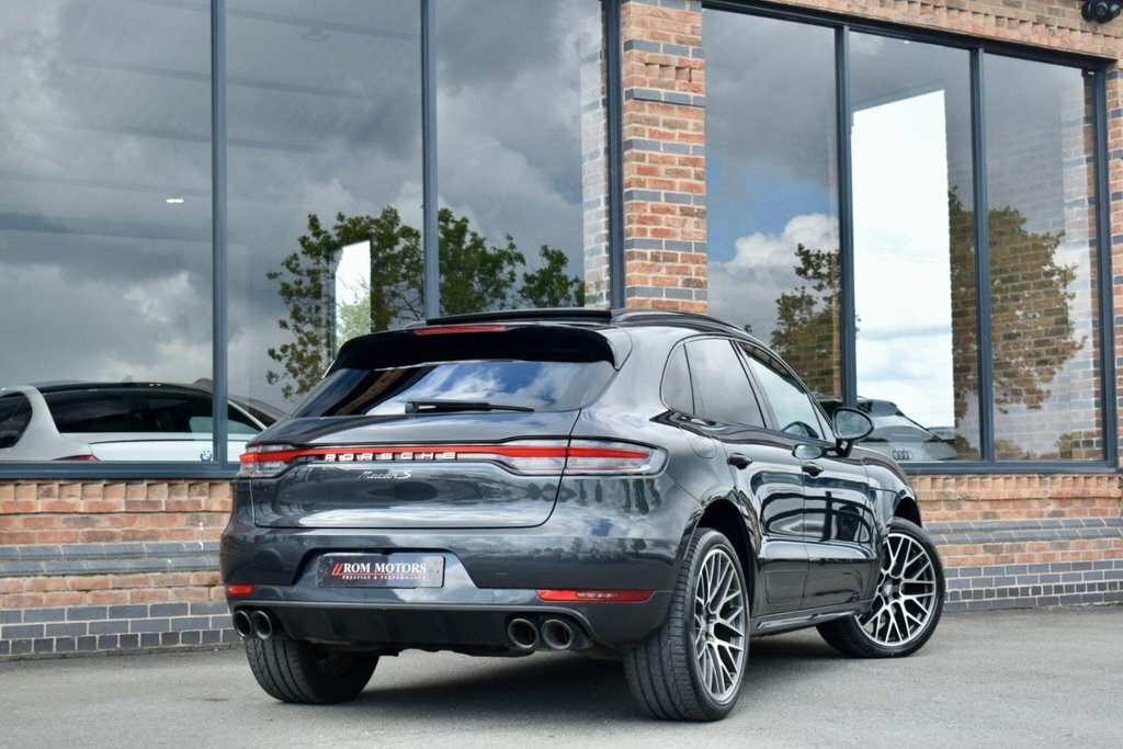 Porsche Macan 3L S LX19NWC Grey #2