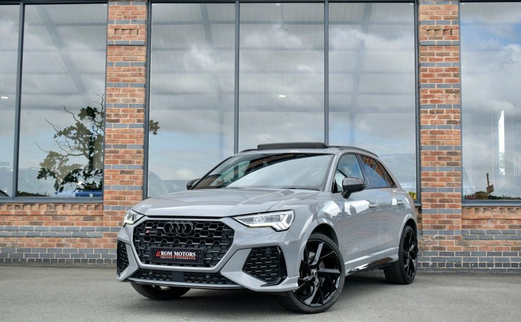 Audi RS Q3 2.5L Vorsprung Grey