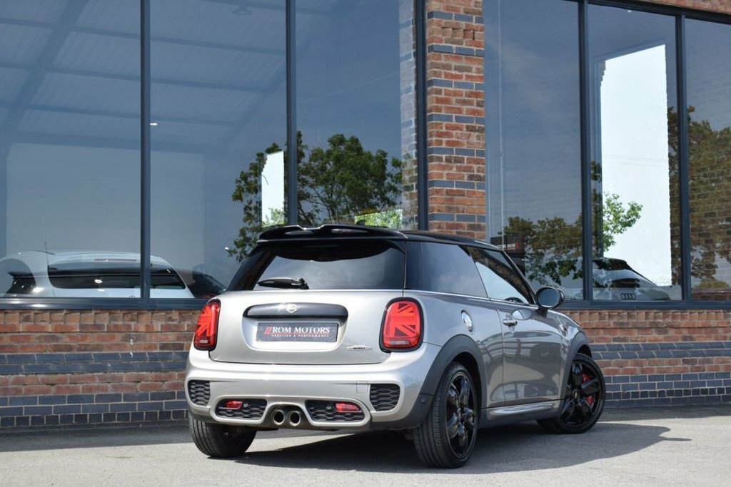 Mini Hatch 2L John Cooper Works GF69KXH Silver #2