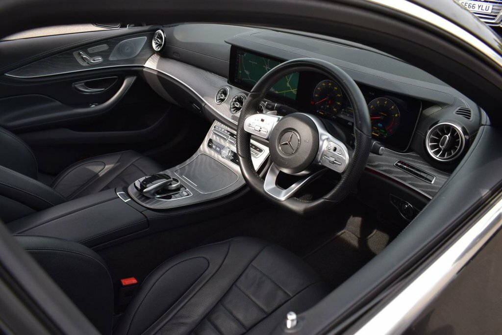 Mercedes-Benz CLS 3L Amg Line Grey #3