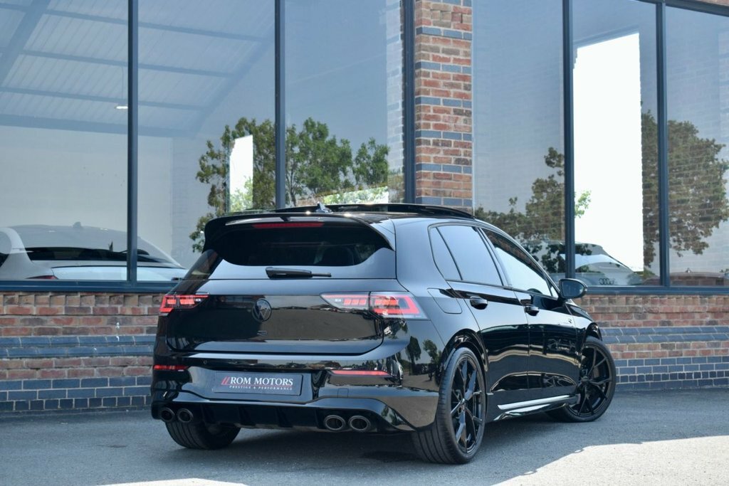 Volkswagen Golf 2L R Black Edition DH75GXC Black #2