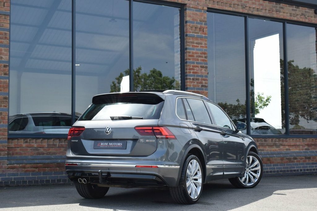 Volkswagen Tiguan 2L R-line KK68LWR Grey #2