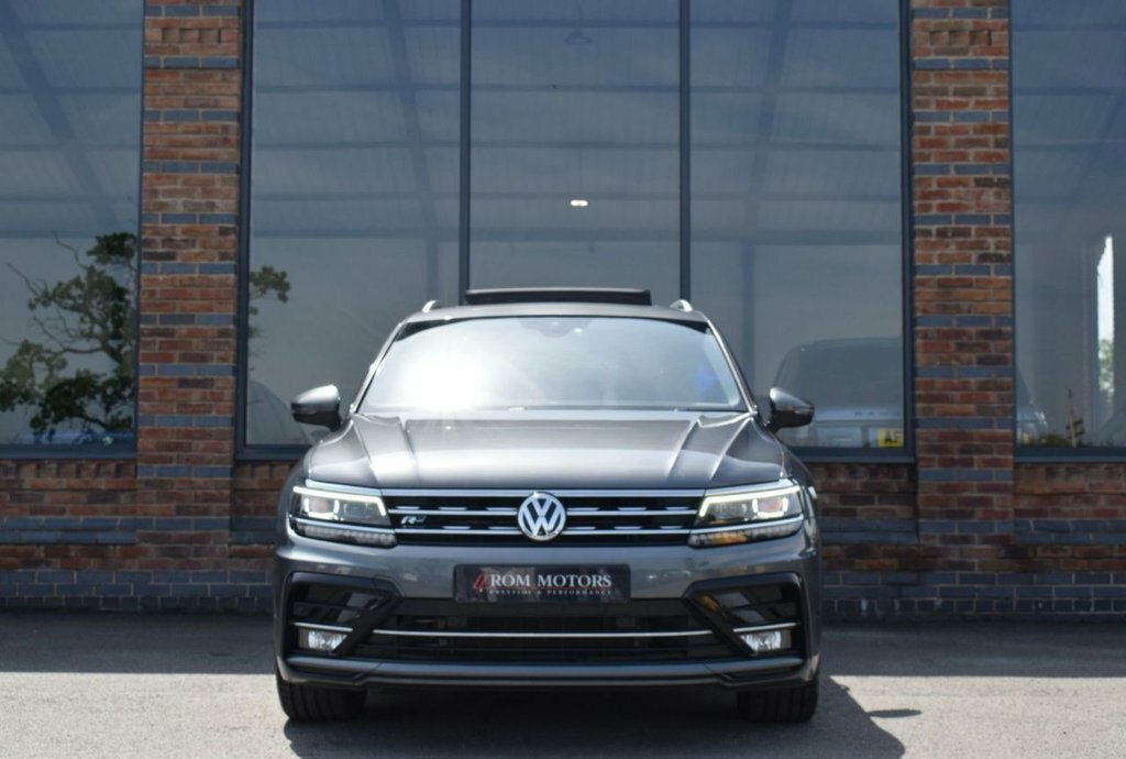 Volkswagen Tiguan 2L R-line KK68LWR Grey #4