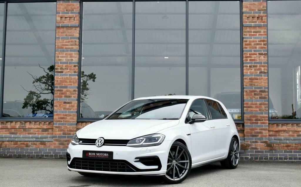 Volkswagen Golf 2L R White