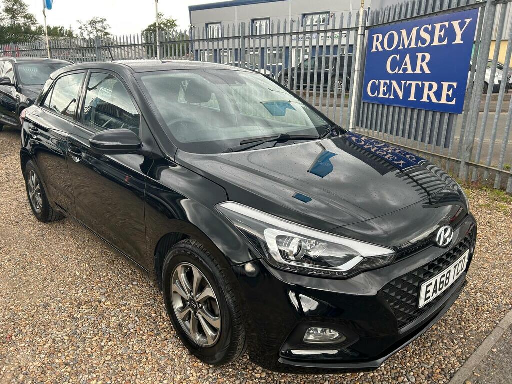 Hyundai I20 1.2 Se Launch Edition Euro 6 Ss Black