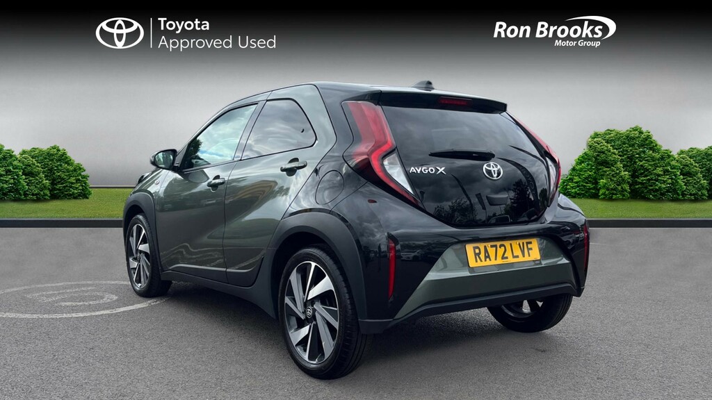 Toyota Aygo X 1.0 Vvt-i Edge X-shift Eur RA72LVF Green #3