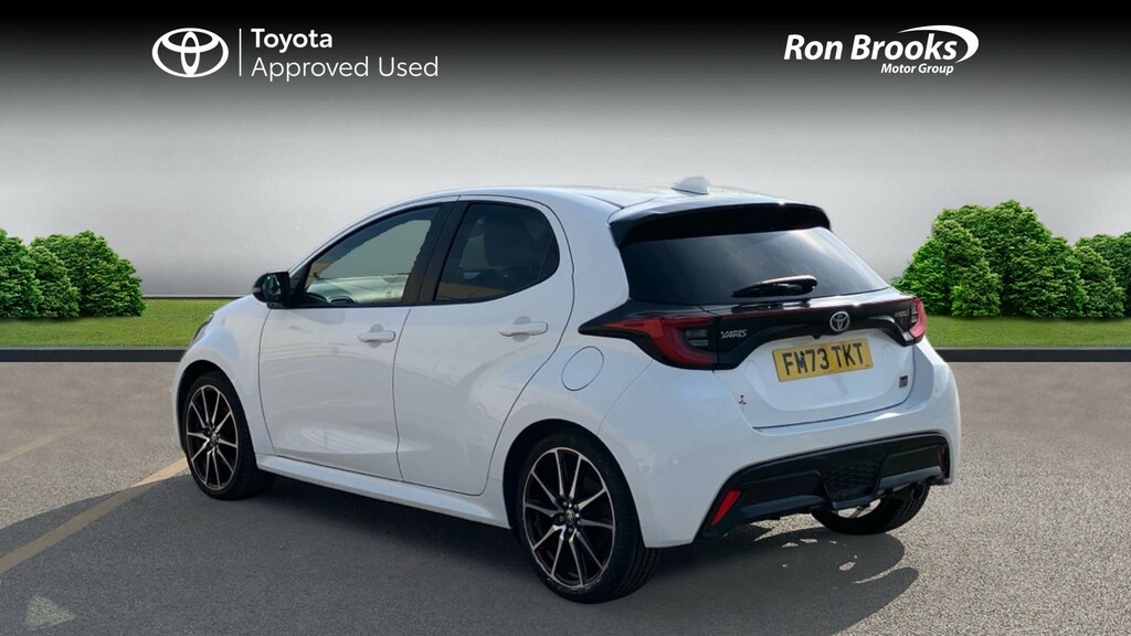 Toyota Yaris 1.5 Vvt-h Gr Sport E-cvt E FM73TKT White #4