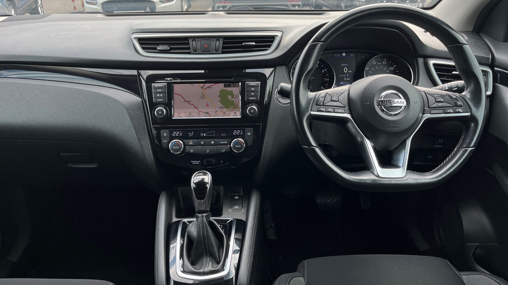 Nissan Qashqai 1.3 Dig-t N-connecta Dct A LM21ELH Silver #6