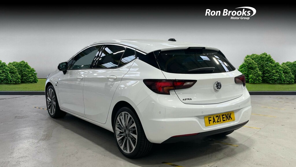 Vauxhall Astra 1.2 Turbo Griffin Edition FA21ENK White #4