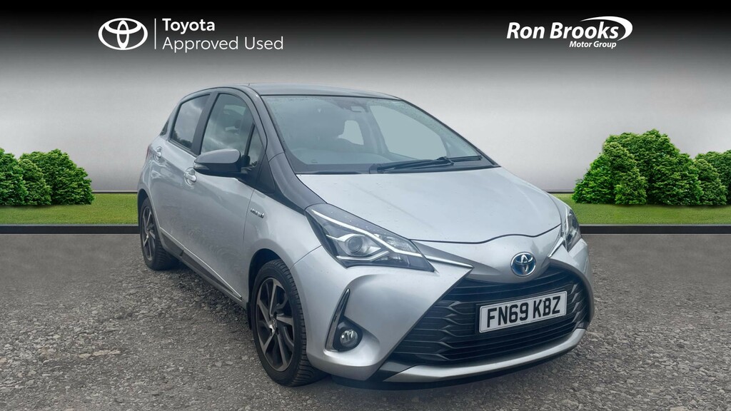 Toyota Yaris 1.5 Vvt-h Y20 E-cvt Euro 6 Silver