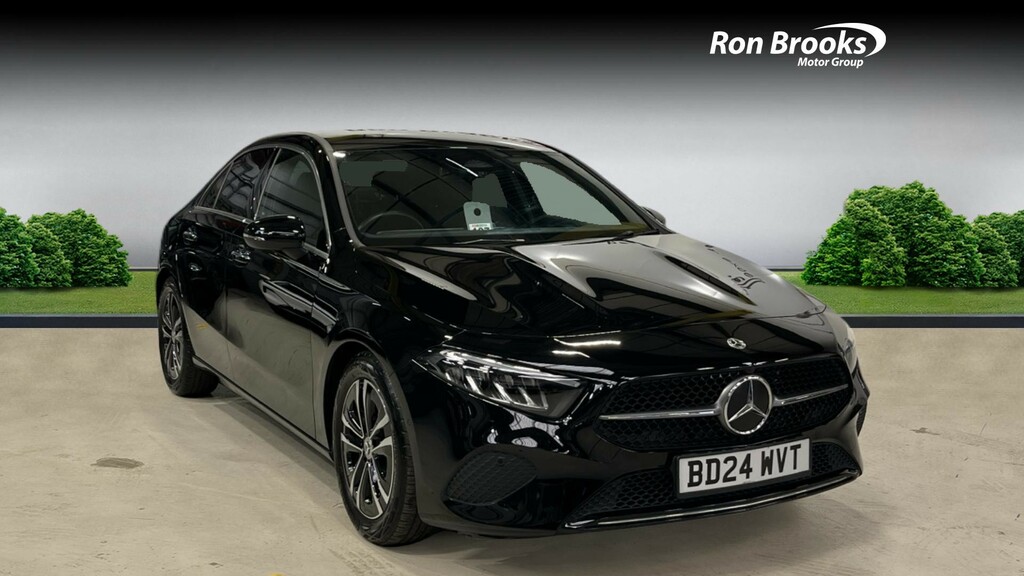 Mercedes-Benz A Class 1.3 A180h Mhev Sport Exec Black