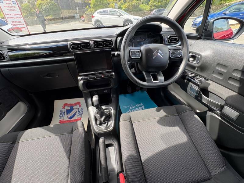 Citroen C3 1.2 Puretech Plus - 2024 74 VN74GWZ Red #3