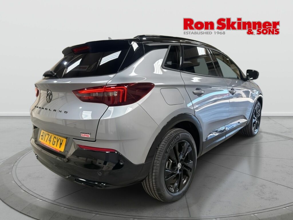 Vauxhall Grandland 1.6 14.2Kwh Gs Suv Plug-in Hybrid DY74GYV Grey #4