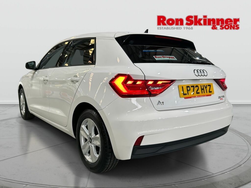 Audi A1 1.0 Tfsi 25 Technik Sportback Eu LP72HYZ White #3