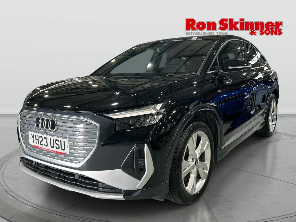 Audi Q4 E Tron 35 S Line Sportback 55Kwh 170 P YH23USU Black #2