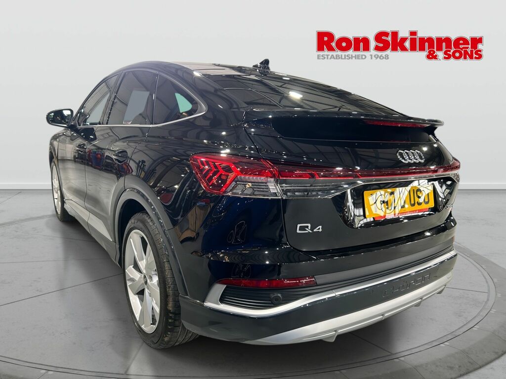 Audi Q4 E Tron 35 S Line Sportback 55Kwh 170 P YH23USU Black #3