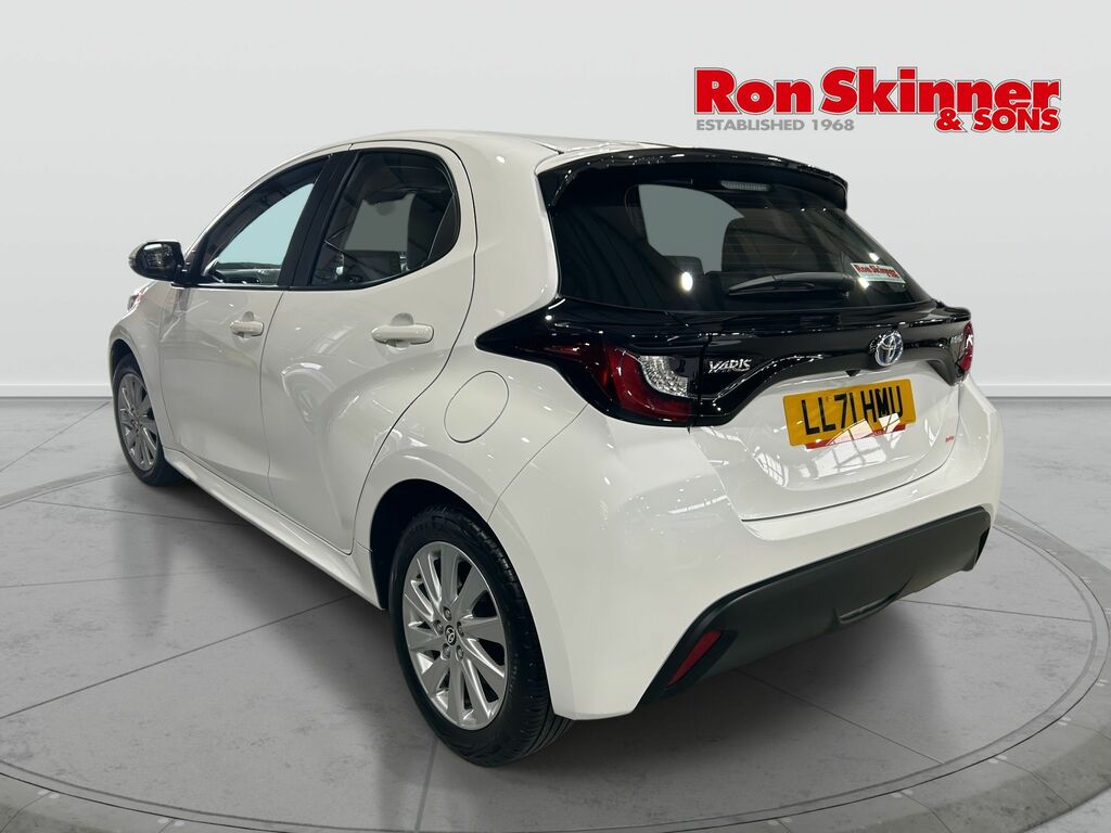 Toyota Yaris 1.5 Vvt-h Icon Hatchback Hybrid E-cvt E LL71HMU White #3