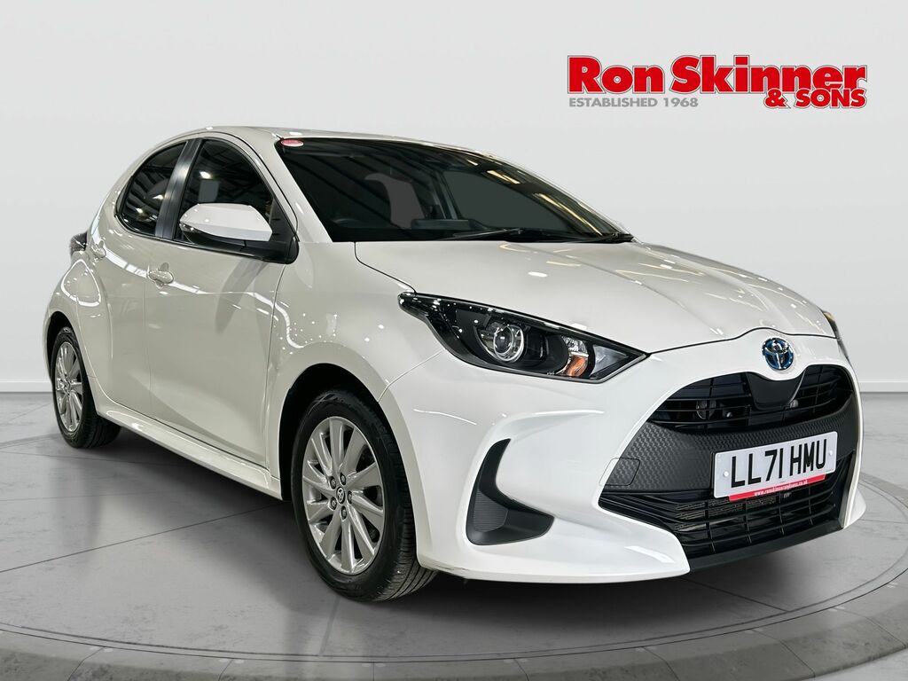 Toyota Yaris 1.5 Vvt-h Icon Hatchback Hybrid E-cvt E White
