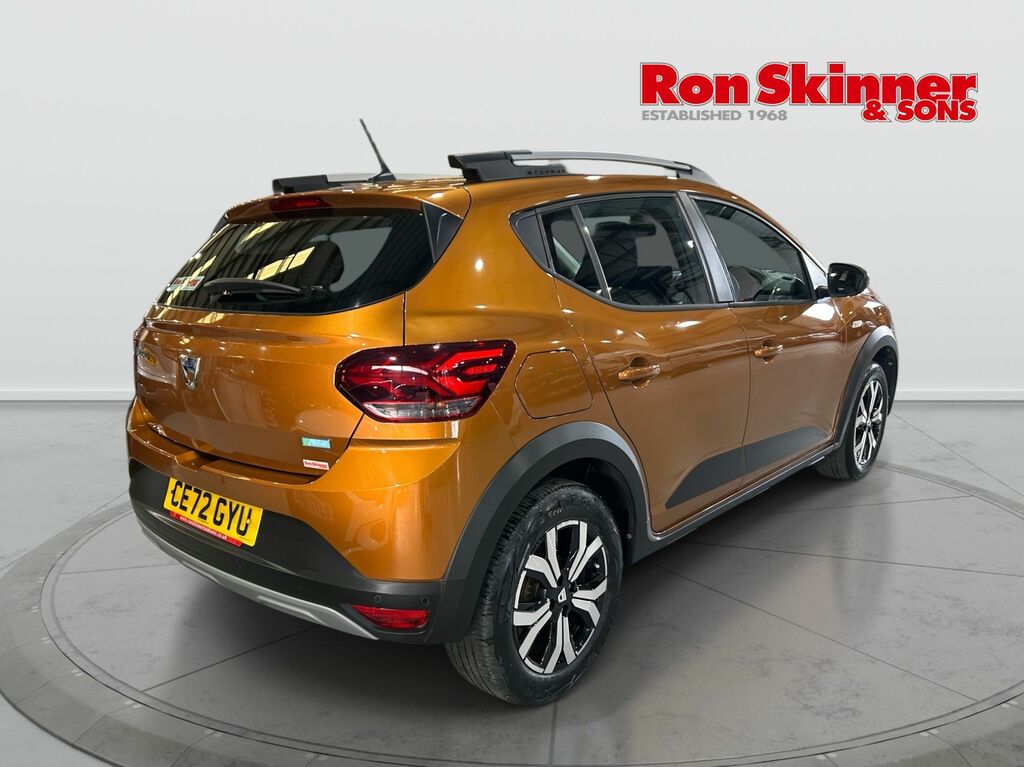 Dacia Sandero Stepway 1.0 Tce Prestige Hatchback Bi Fuel Euro CE72GYU Orange #2