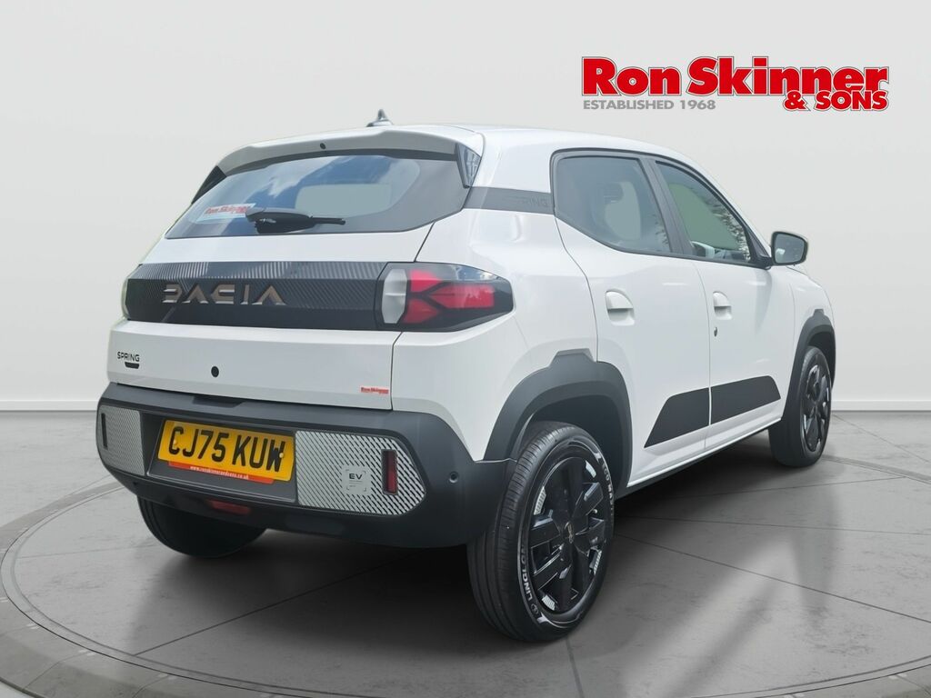 Dacia Spring 100 24.3Kwh Extreme Hatchback 1 CJ75KUW White #4