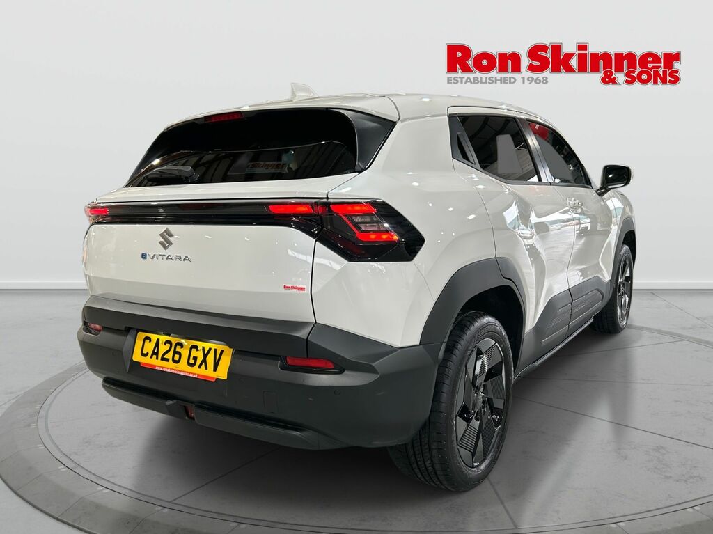Suzuki Vitara 128Kw 61Kwh Motion White #4