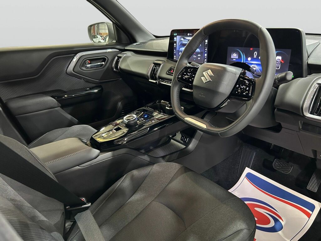 Suzuki Vitara 128Kw 61Kwh Motion White #6