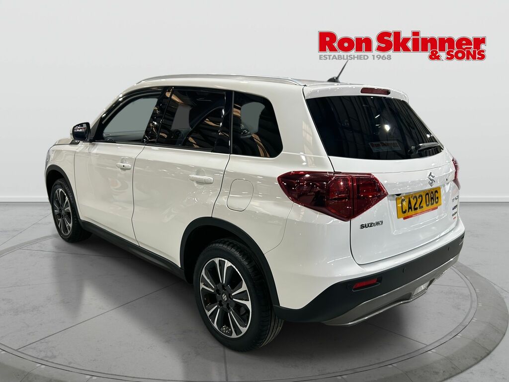 Suzuki Vitara 1.5 Sz5 Suv Hybrid Ags Allgrip Eur CA22OBG White #2