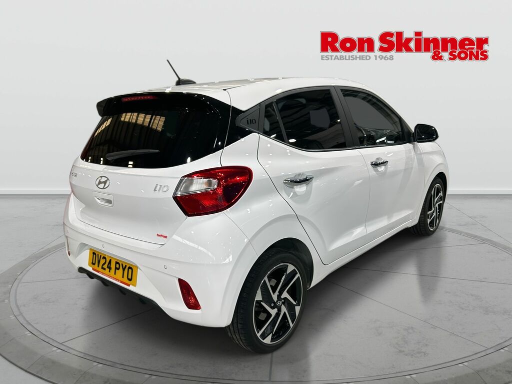 Hyundai I10 1.0 Premium Hatchback Euro 6 Ss DV24PYO White #4