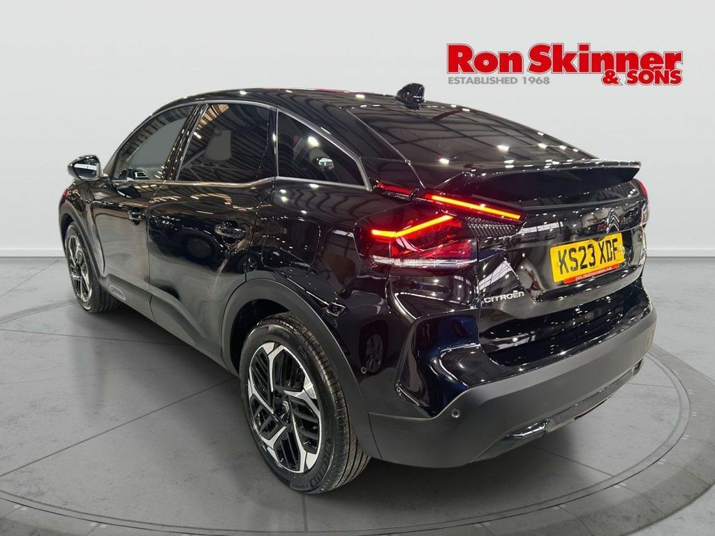 Citroen C4 1.5 Bluehdi Shine Plus Hatchback Eat8 E KS23XDF Black #3