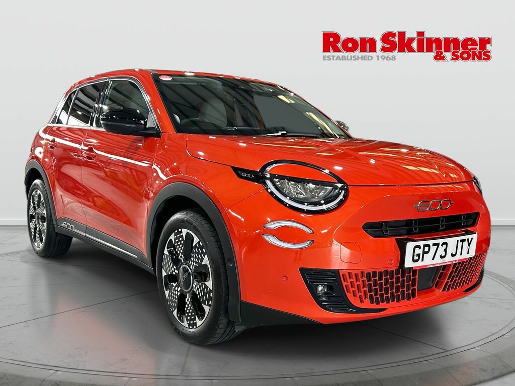 Fiat 600e 54Kwh La Prima Suv 156 Ps Orange