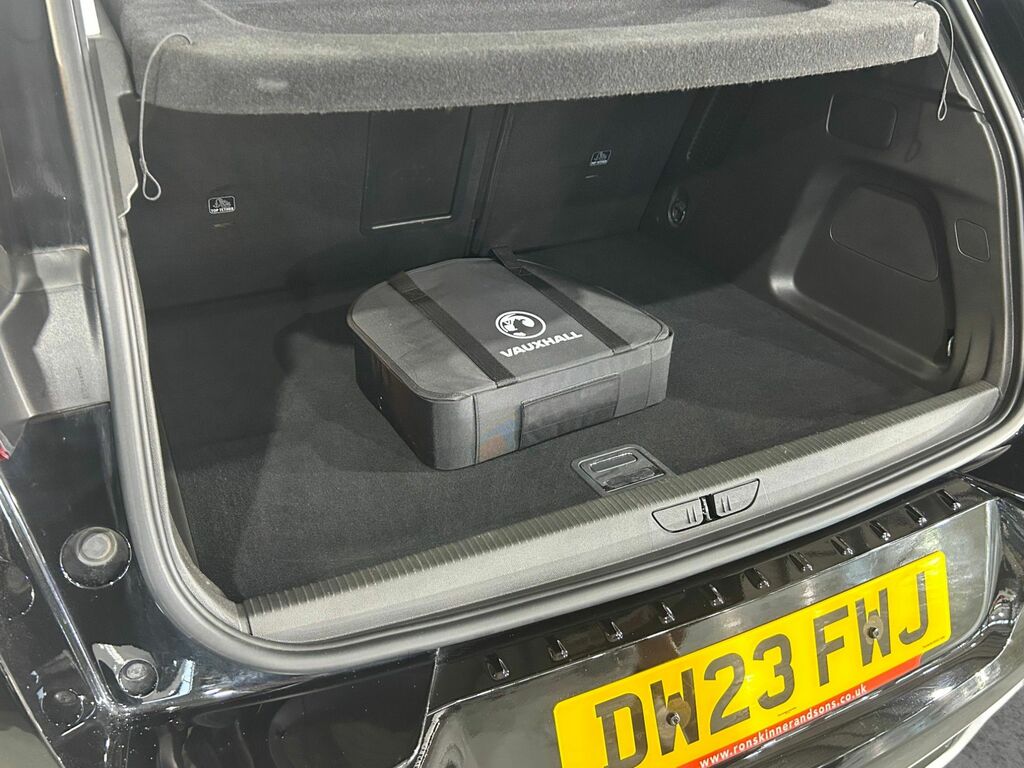 Vauxhall Grandland 1.6 14.2Kwh Ultimate Suv Plug-in Hybrid DW23FWJ Black #6