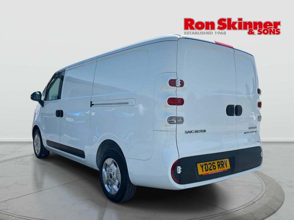 Maxus eDeliver 5 64Kwh Panel Van 6Dr L1 163 Ps White #3
