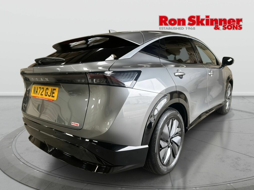 Nissan Ariya 63Kwh Advance Suv 7.4Kw Charger Grey #4