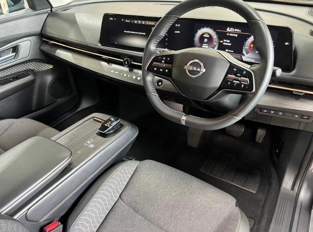 Nissan Ariya 63Kwh Advance Suv 7.4Kw Charger Grey #6
