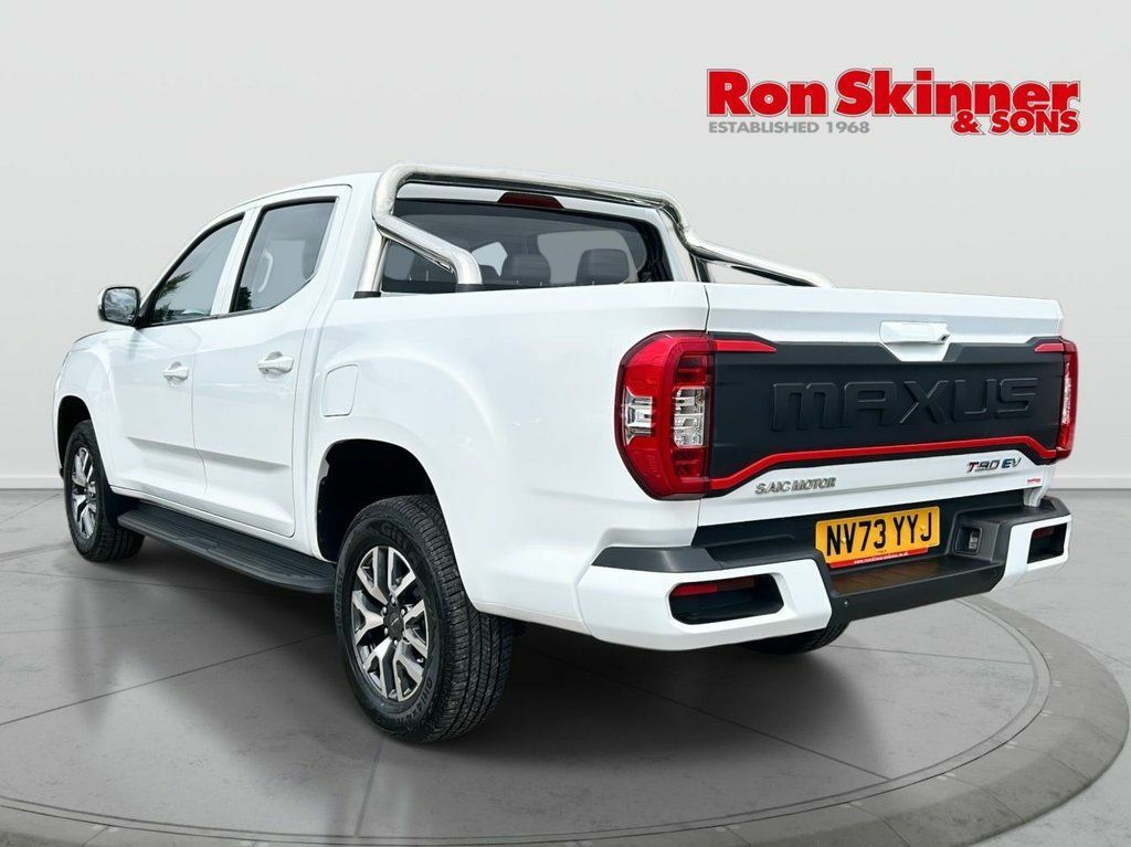 Maxus T90 88.5Kwh Elite Pickup Double Cab White #3